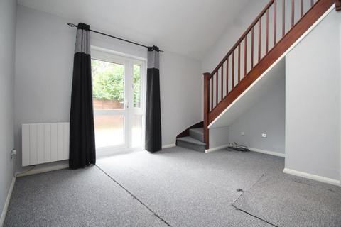 1 bedroom cluster house to rent, Braybrooke Drive, Furzton