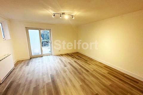 undefined, Barking Road, London, E6