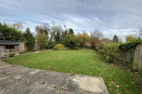 3 bedroom detached house to rent - Burnett Close, Winchester