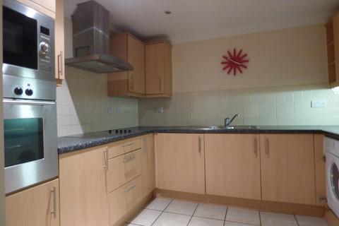 2 bedroom flat to rent, Godwin Court, Swindon SN1