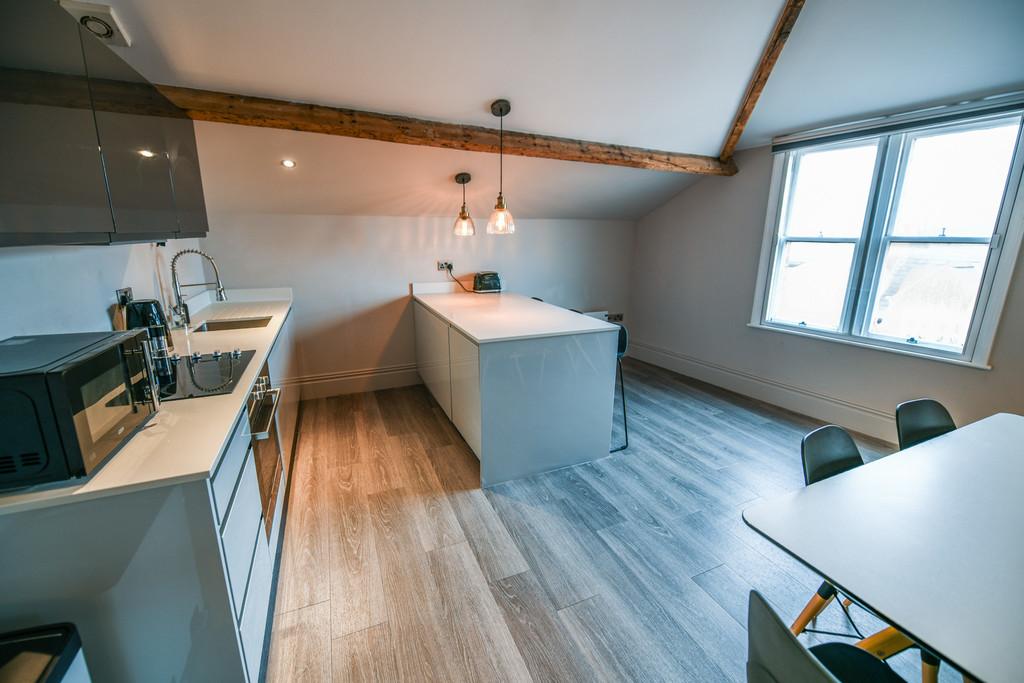 Lounge/Kitchen