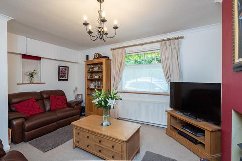 4 bedroom end of terrace house for sale, Pebble Hill Road, Betchworth