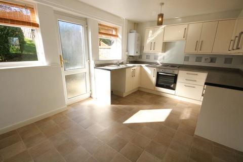 3 bedroom semi-detached house to rent, Freeby Close