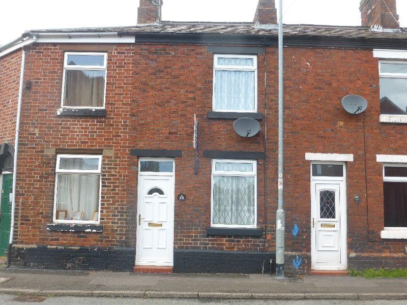 Ball Haye Green, Leek 2 bed terraced house £550 pcm (£127 pw)