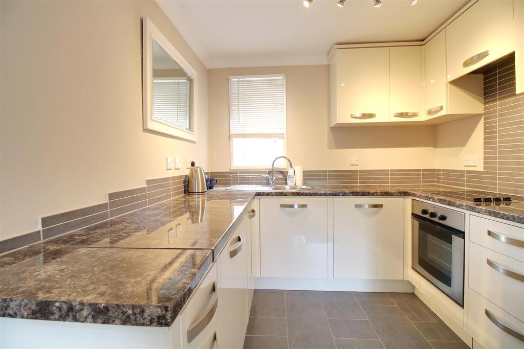 Reading Road, Pangbourne 1 bed retirement property £110,000