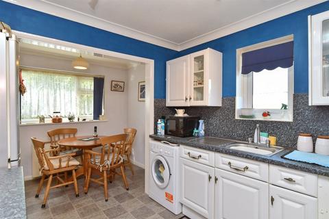 2 bedroom flat for sale, West Avenue, Worthing, West Sussex