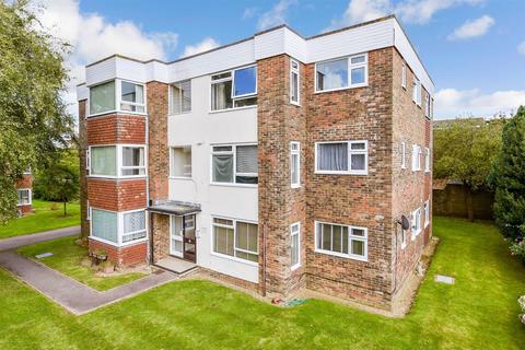 2 bedroom flat for sale, West Avenue, Worthing, West Sussex