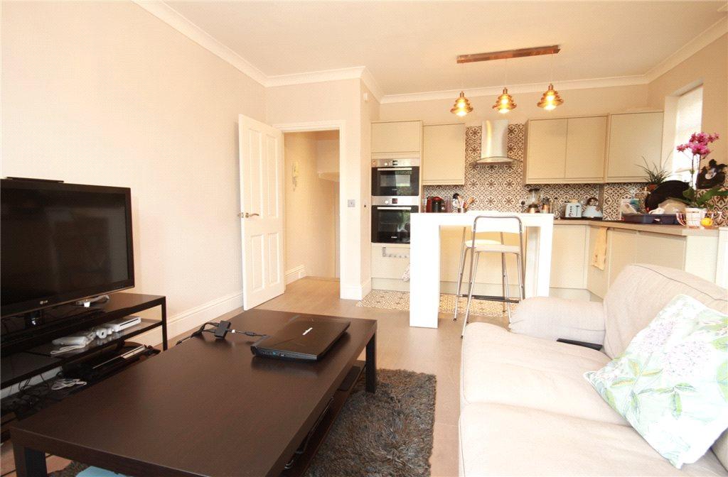 Reception/Kitchen
