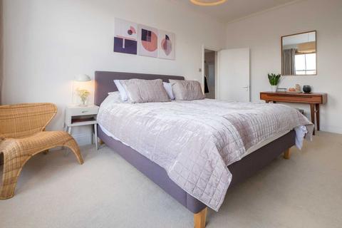 2 bedroom flat to rent, Salisbury Road, Hove