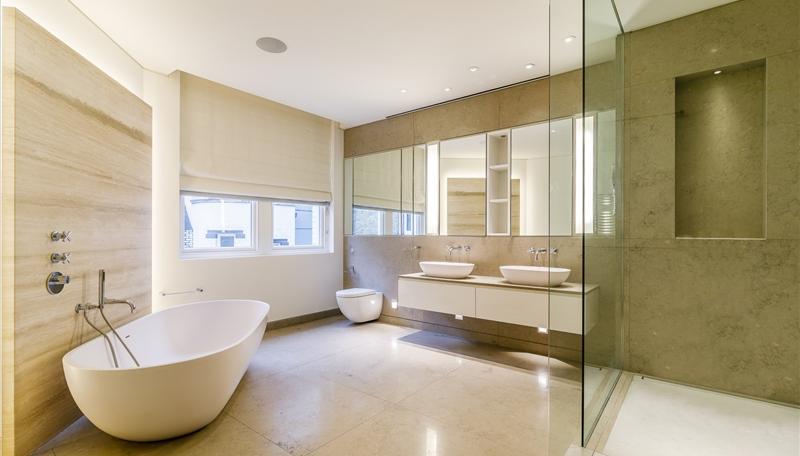 Master Bedroom - En-Suite