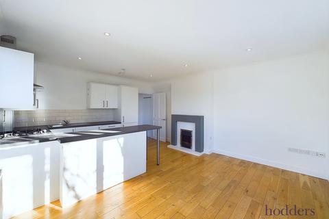 2 bedroom maisonette for sale, Chapel Grove, Addlestone, Surrey, KT15