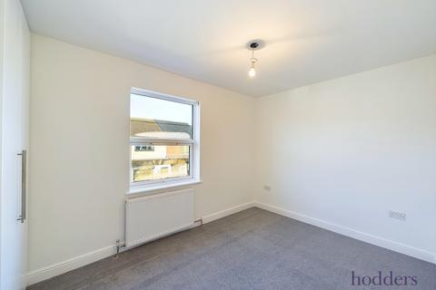 2 bedroom maisonette for sale, Chapel Grove, Addlestone, Surrey, KT15