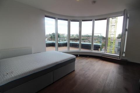 2 bedroom apartment to rent, Riverside View, 5-9 Berkeley Avenue, Reading, RG1