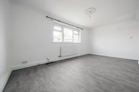 2 bedroom flat to rent, Edington Road, Abbey Wood