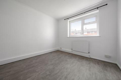 2 bedroom flat to rent, Edington Road, Abbey Wood