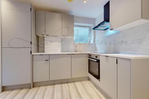 2 bedroom flat to rent, Kenwyn Road, Clapham, SW4