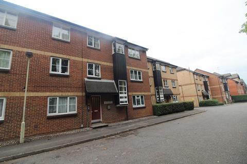1 bedroom apartment to rent, Troon Court, Muirfield Close, Reading, RG1
