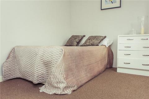 5 bedroom house to rent - Canterbury Road, Guildford, Surrey, GU2