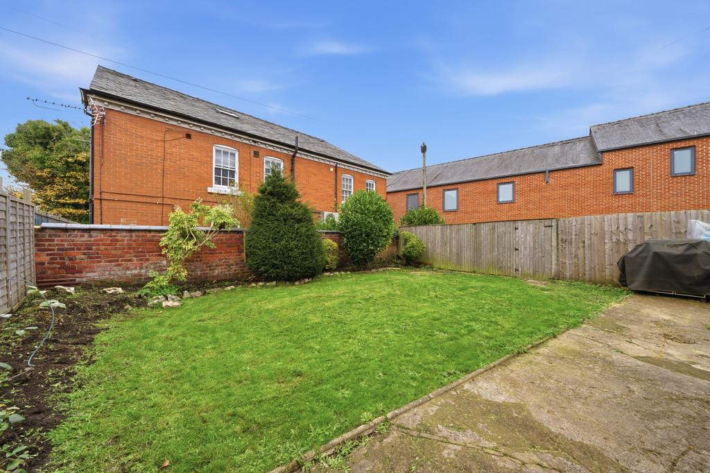 Garden Studio, Princess Street, Knutsford, WA16 6 B