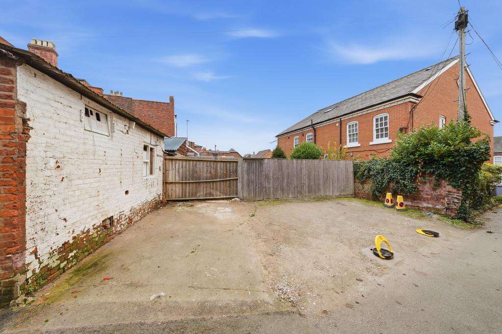 Garden Studio, Princess Street, Knutsford, WA16 6 B