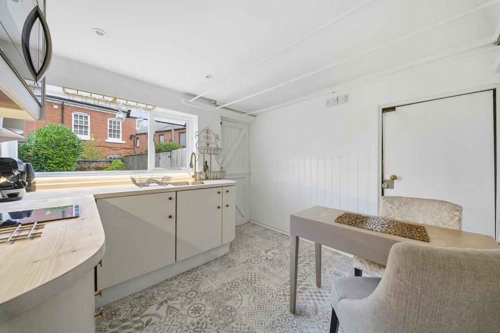 Garden Studio, Princess Street, Knutsford, WA16 6 B