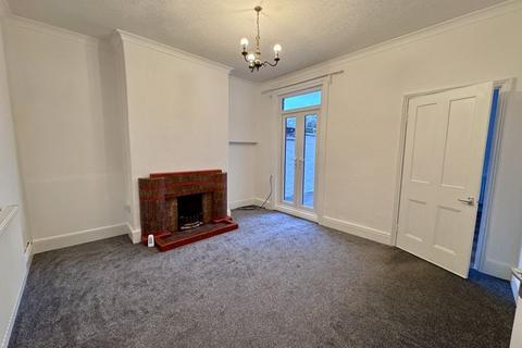 3 bedroom townhouse to rent, Park Road, Congleton