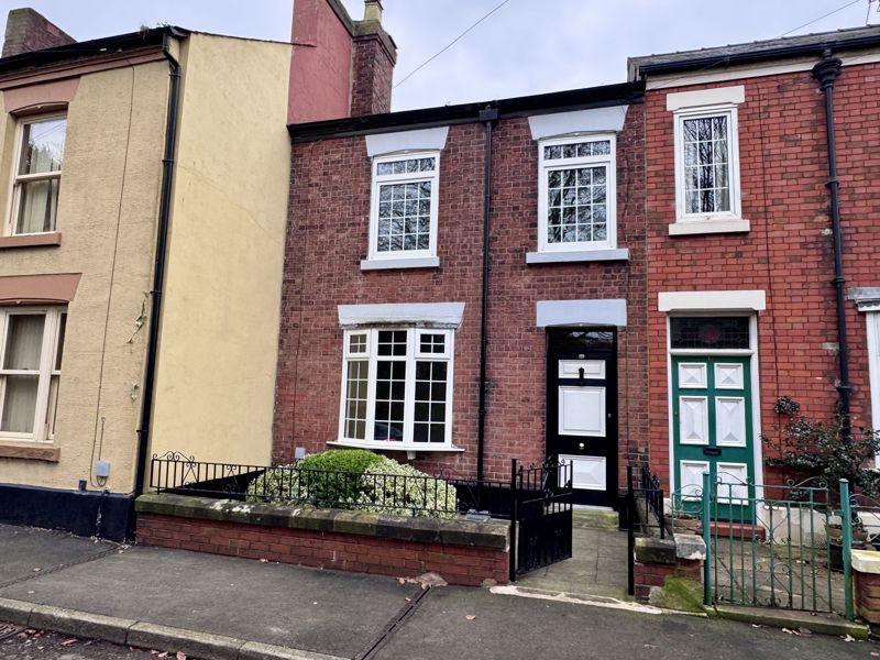 Park Road, Congleton 3 bed townhouse - £1,000 pcm (£231 pw)