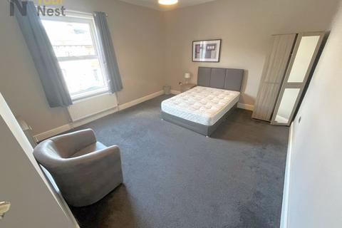 5 bedroom house share to rent, Clifford Place, Morley, Leeds, LS27 7PP