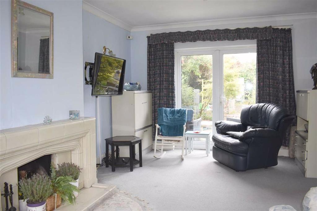 Pyle Road, Swansea 5 bed detached house £595,000