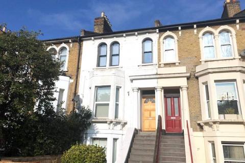 1 bedroom ground floor flat to rent, Mosslea Road, Penge