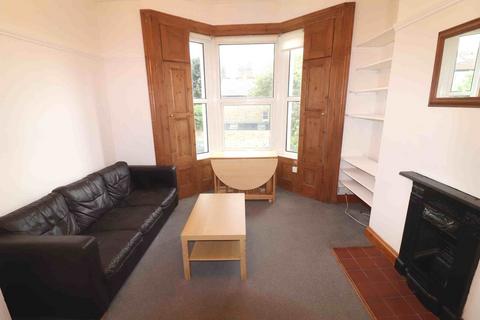 1 bedroom ground floor flat to rent, Mosslea Road, Penge