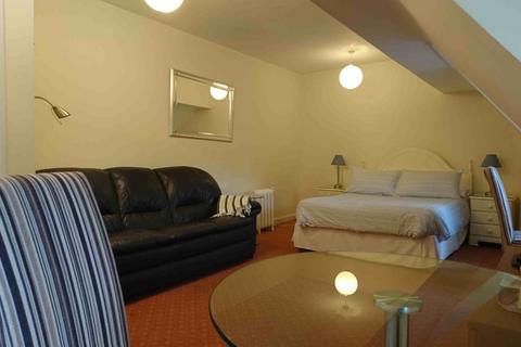 undefined, TAPLOW,  HUNTS LANE