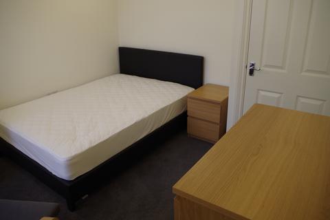 1 bedroom in a house share to rent - Northampton NN1