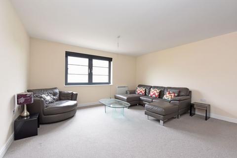 2 bedroom apartment to rent, Kestrel Road, Farnborough, GU14