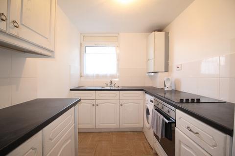 2 bedroom flat for sale, The Plain, Epping, CM16