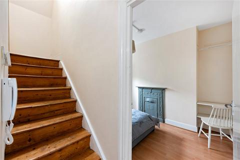 3 bedroom apartment to rent, Settles Street, London, E1