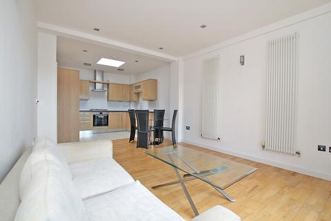 1 bedroom apartment to rent, Chicksand Street, Spitalfields, London