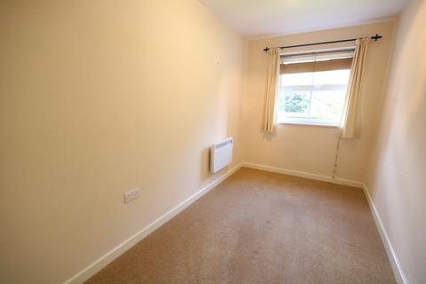 2 bedroom ground floor flat to rent, Buttermere Close