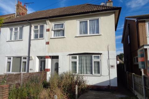 1 bedroom ground floor flat to rent - Eastcote Grove, Southend-On-Sea