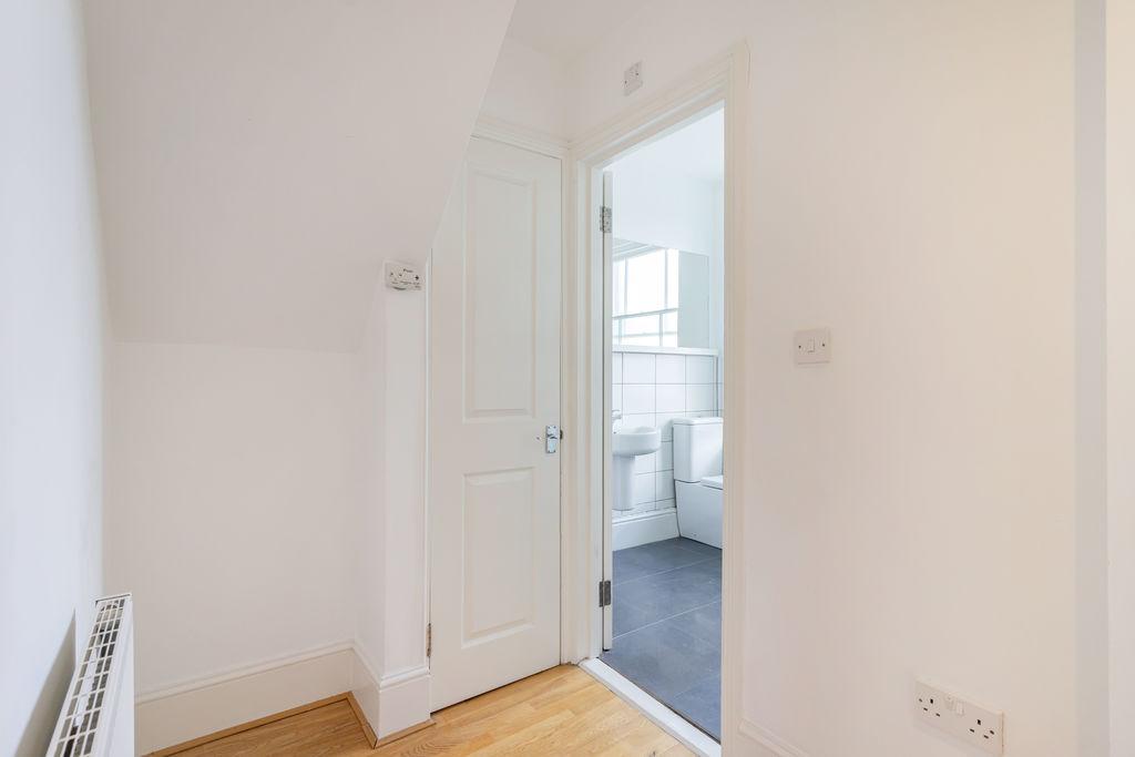 Apartment in London - View 2