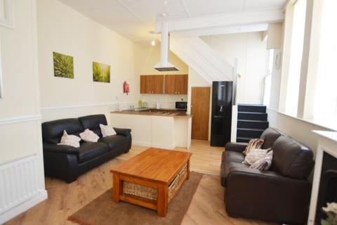 1 bedroom flat to rent - Chapel House, Broom Lane