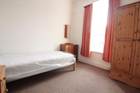 2 bedroom flat to rent, Albemarle Avenue, Newcastle Upon Tyne NE2