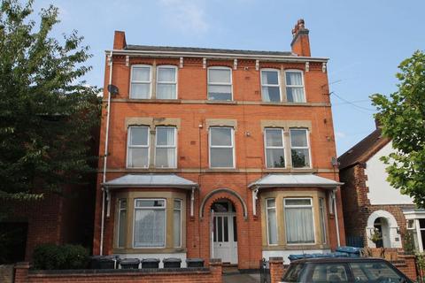 2 bedroom apartment to rent, Trent Boulevard, Nottingham