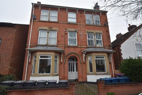 2 bedroom apartment to rent, Trent Boulevard, Nottingham