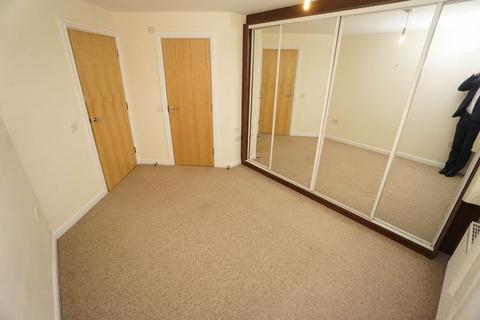 2 bedroom apartment to rent, Abernethy Court, Horwich