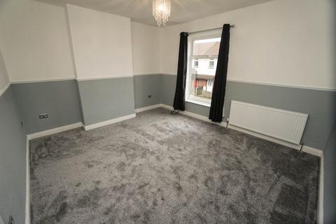 2 bedroom terraced house to rent, Mason Street, Horwich