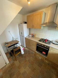 1 bedroom in a flat share to rent, St. Leonards Road, London E14