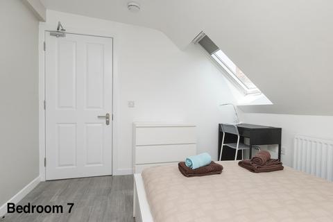 1 bedroom property to rent - Causewayside Edinburgh EH9 1PN United Kingdom