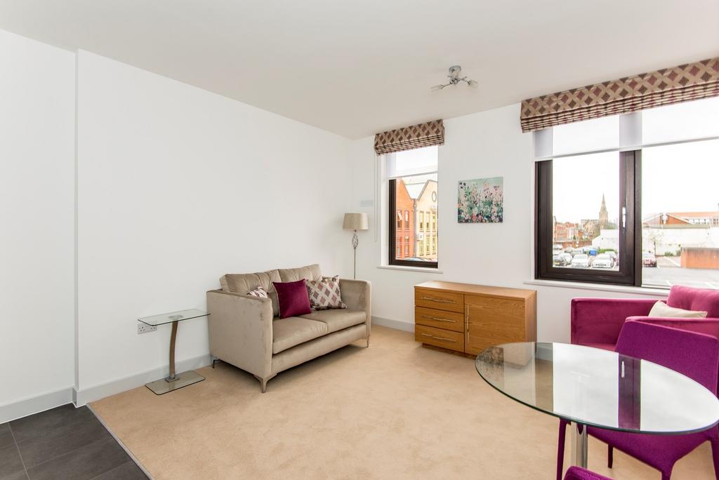 Apartment in Reading - View 3