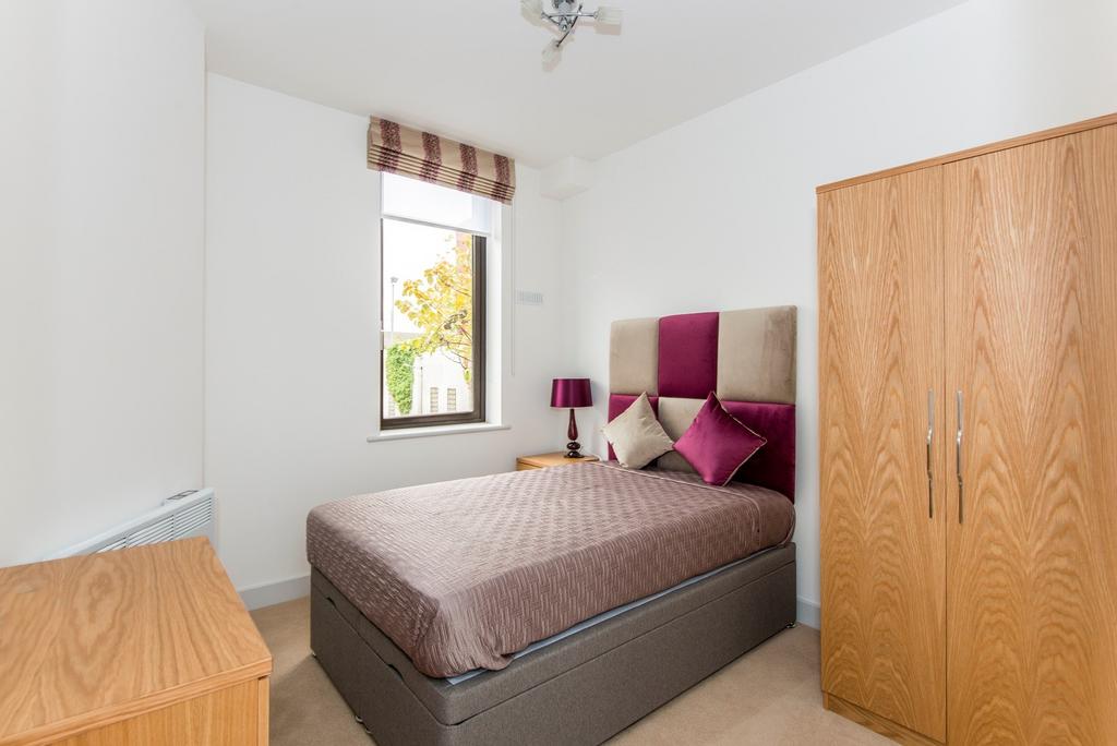 Apartment in Reading - More